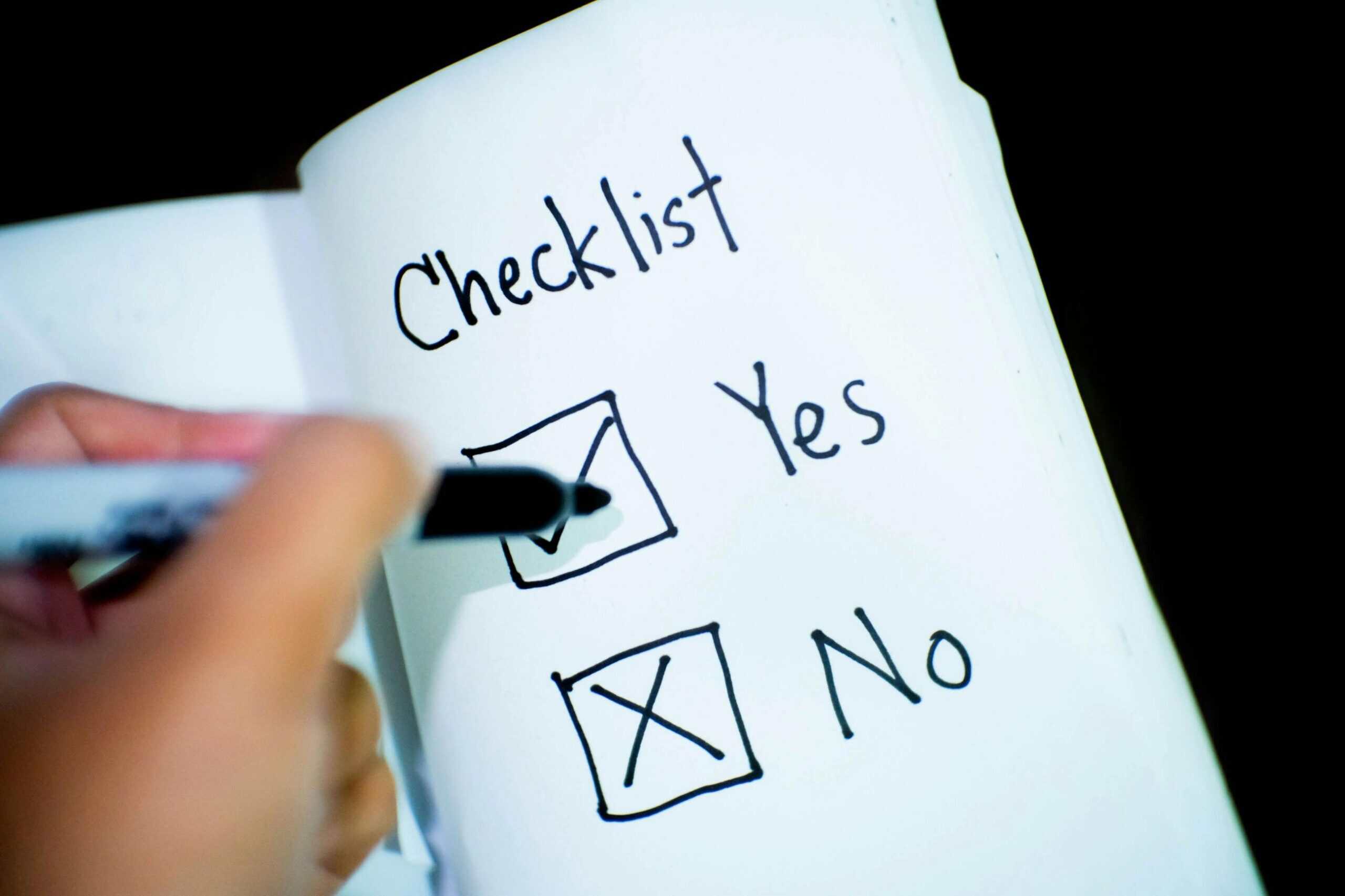 Read more about the article Chicago Event Bartending Checklist: What to Know Before You Book