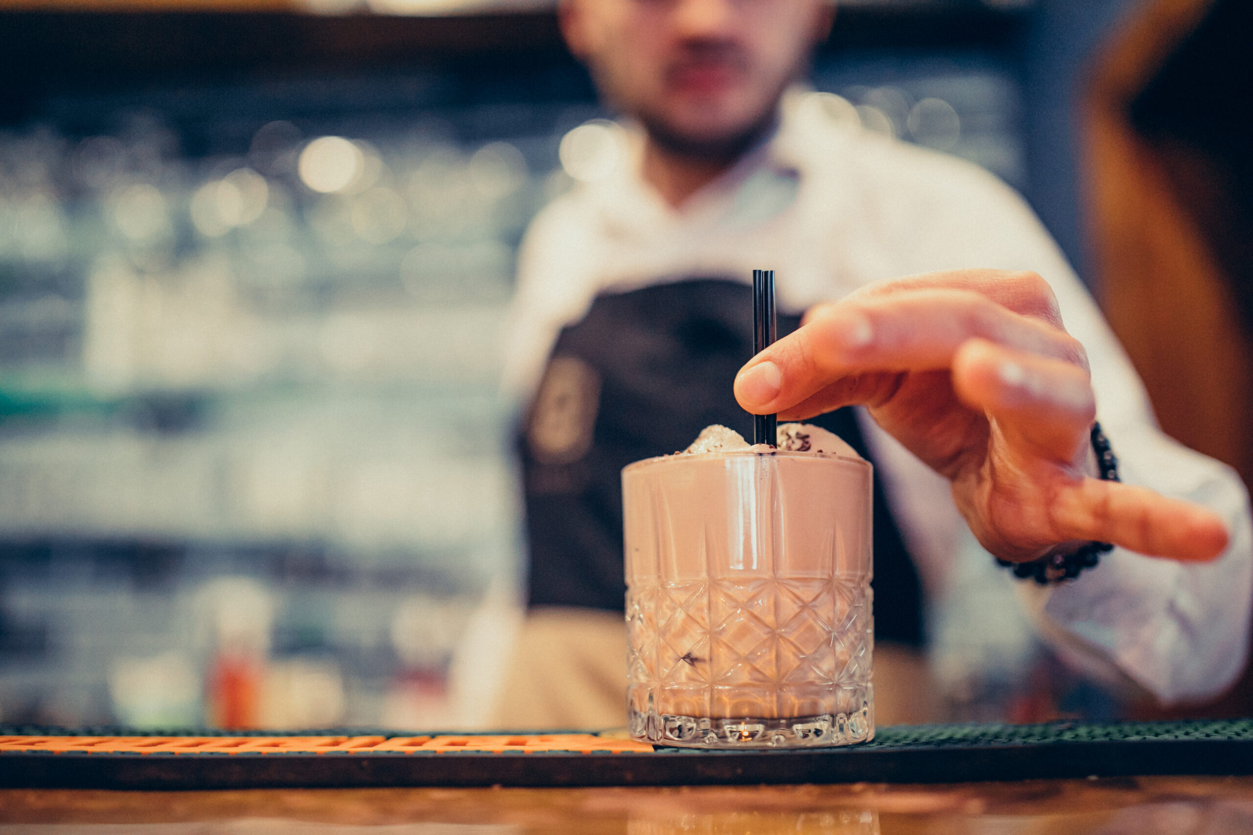 Read more about the article Why You Need a Licensed & Insured Bartender for Your Next Chicago Event